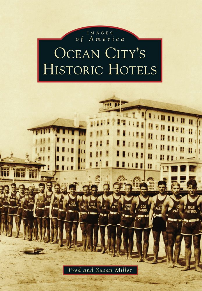 Manhattan Hotels, New York: Jeff Hirsch: 9780738557496: Images of